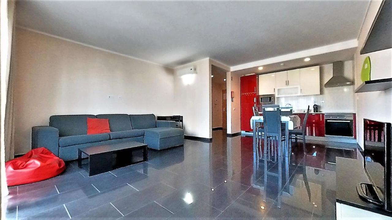 Apartamentos Turisticos Rocha Tower 4 ปอร์ติเมา ภายนอก รูปภาพ