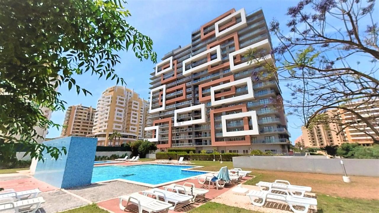 Apartamentos Turisticos Rocha Tower 4 ปอร์ติเมา ภายนอก รูปภาพ